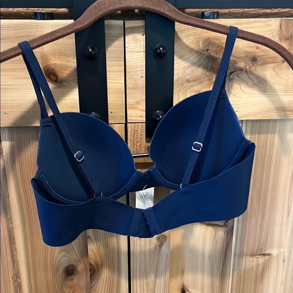 Lucky Brand Navy Seamless Molded Bra - Picture 7 of 10